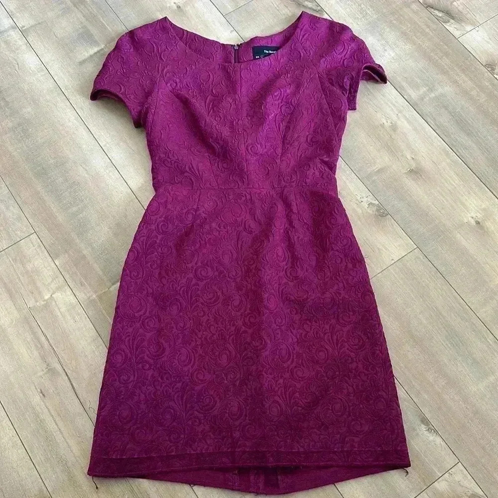 The Kooples Sheath Dress Burgundy Magenta Jacquard Textured Sz 34 (US Sz 4)